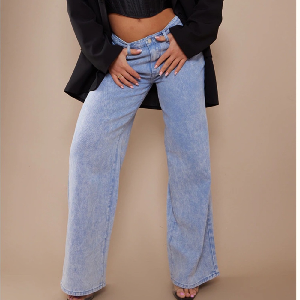 Washed blue wide-leg low-rise jeans